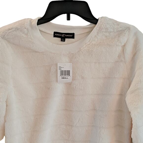 NWT Almost Famous Sweatshirt - Picture 2 of 5